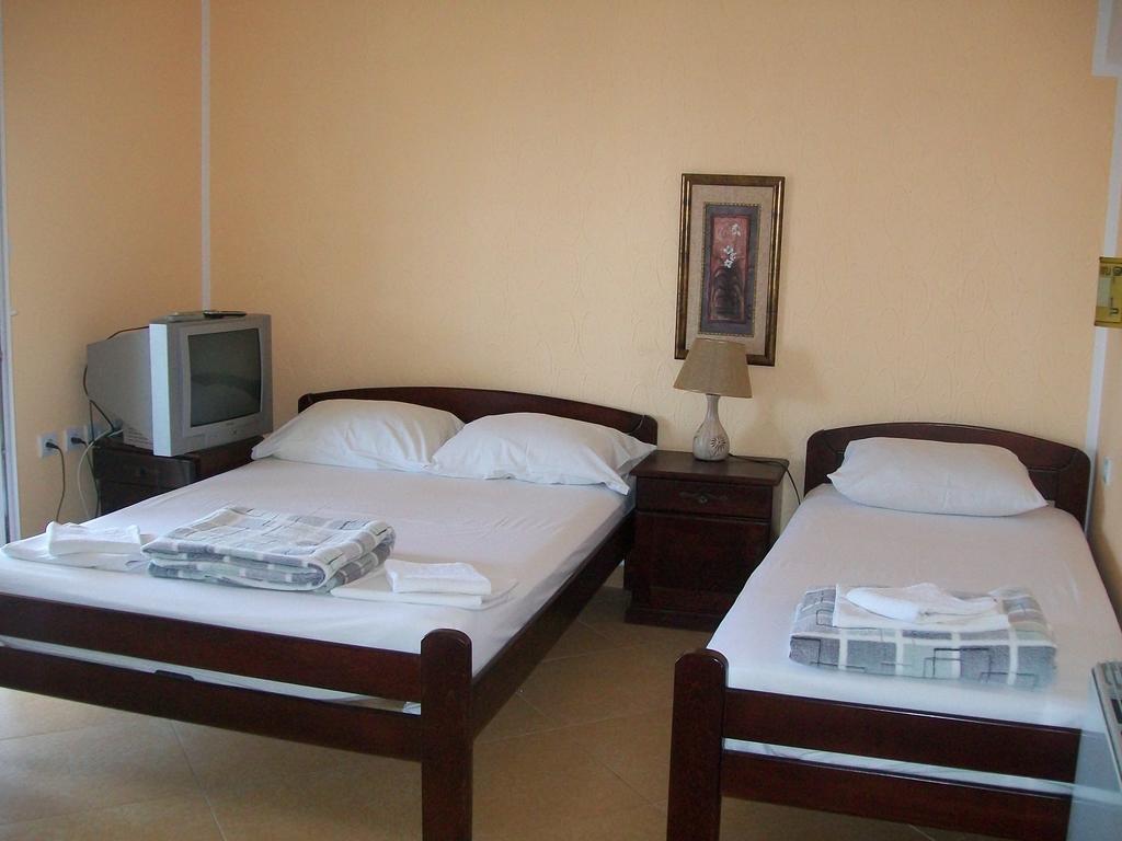 Vila Maslina Guesthouse Budva Room photo
