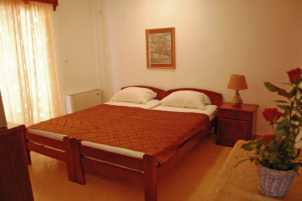 Vila Maslina Guesthouse Budva Room photo